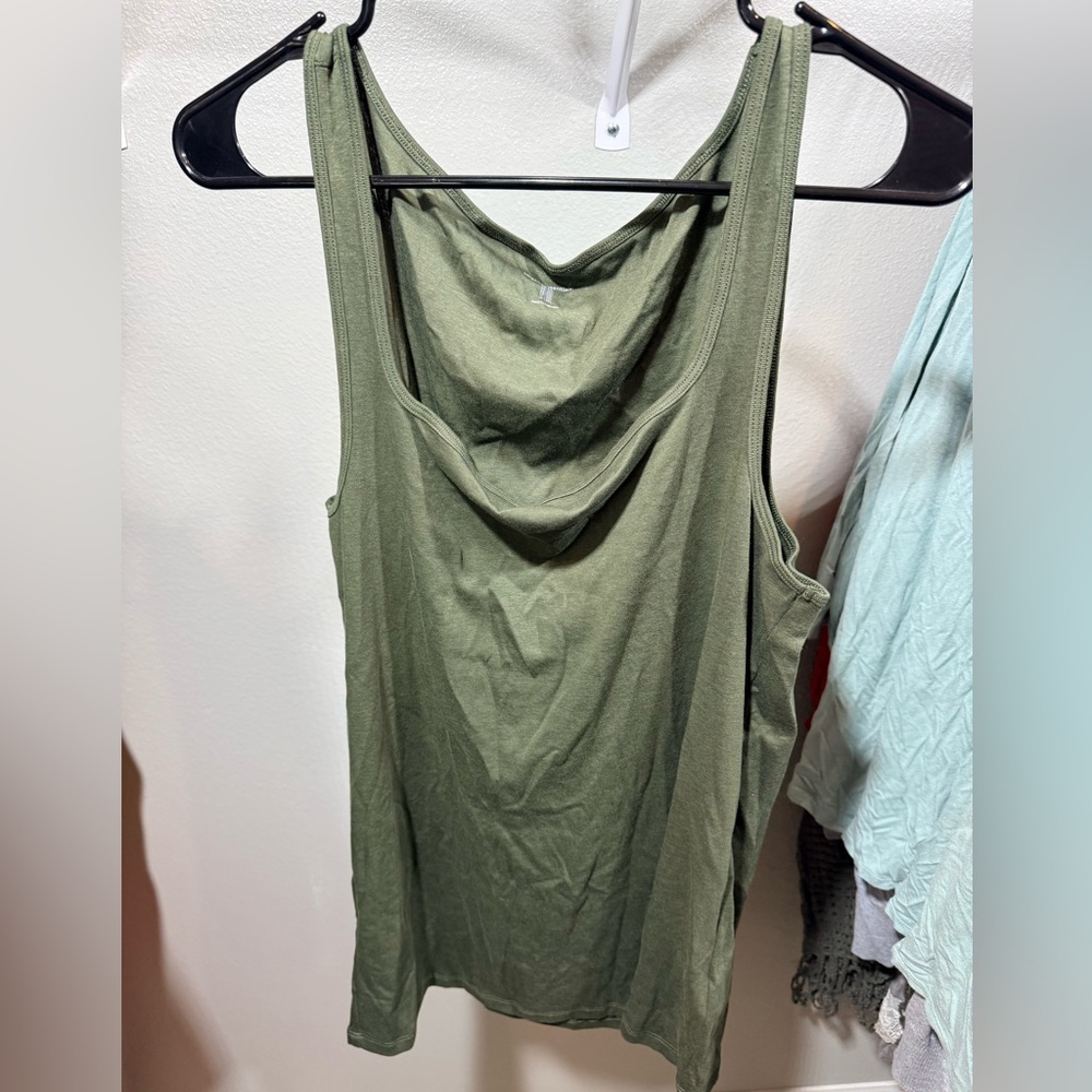 ⚡️Olive Green Women's Tank Top
